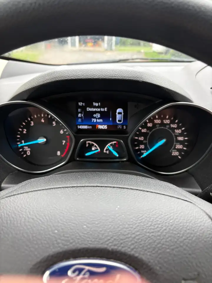Ford Escape снимка Ford Escape