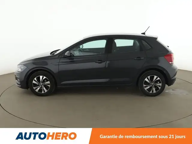 Volkswagen Polo view 3