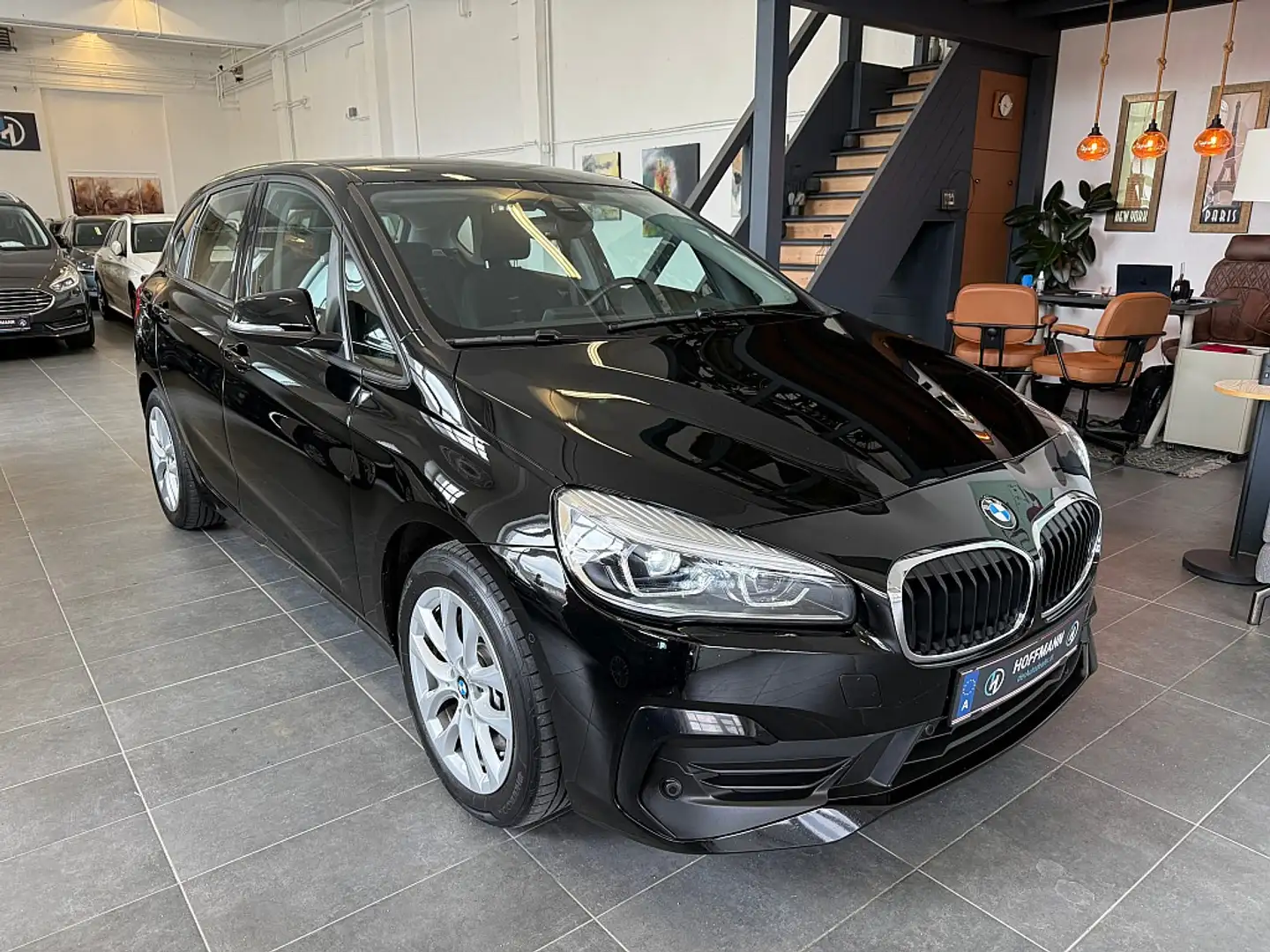 BMW 225 xe PHEV iPerf. Active Tourer Advantage Aut. Schwarz - 1
