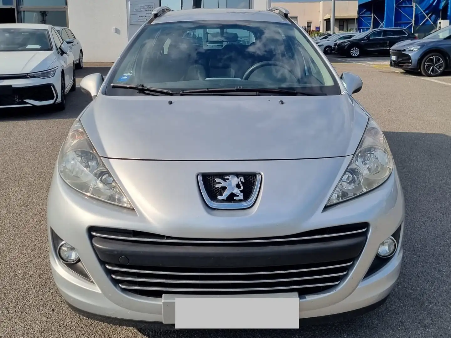 Peugeot 207 207 SW 1.4 8v X-Line FL Plateado - 2