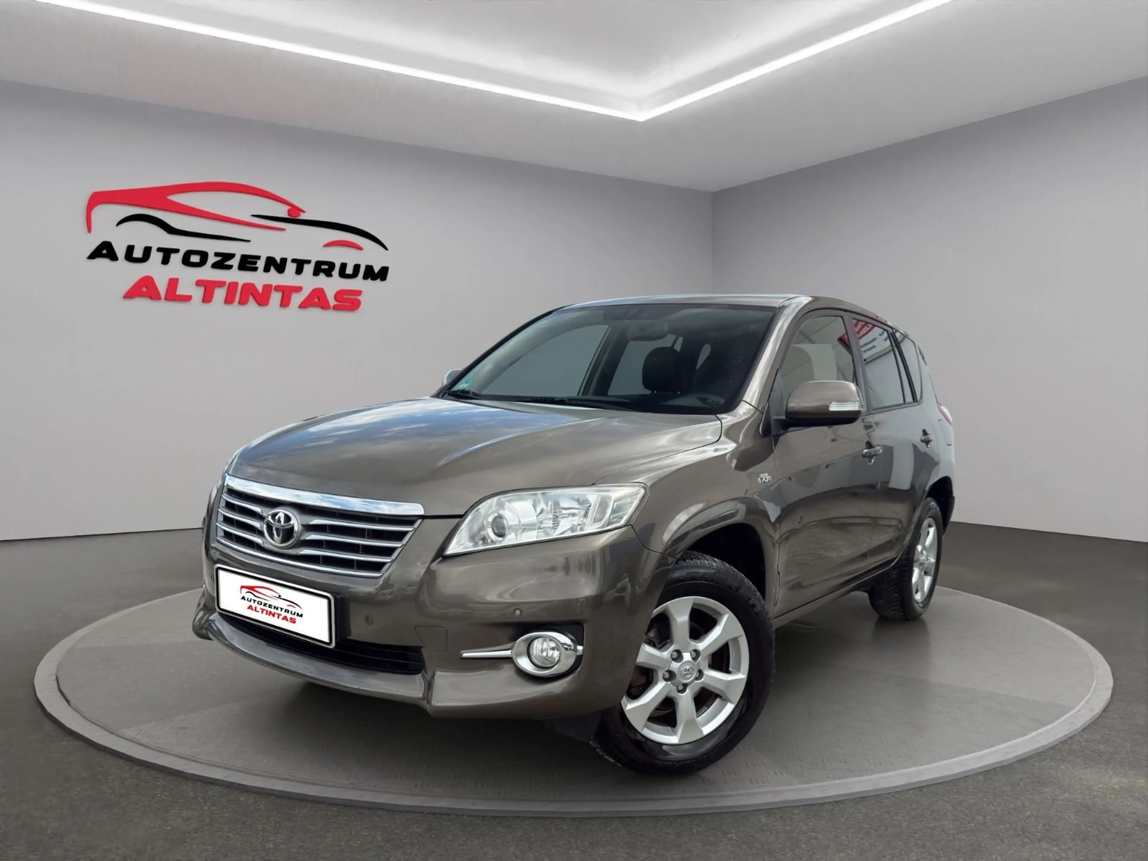 Toyota RAV 4 4x4 LIFE*AUTOM.*KLIMA*NAVI*RFK*AHK*TEMP.*