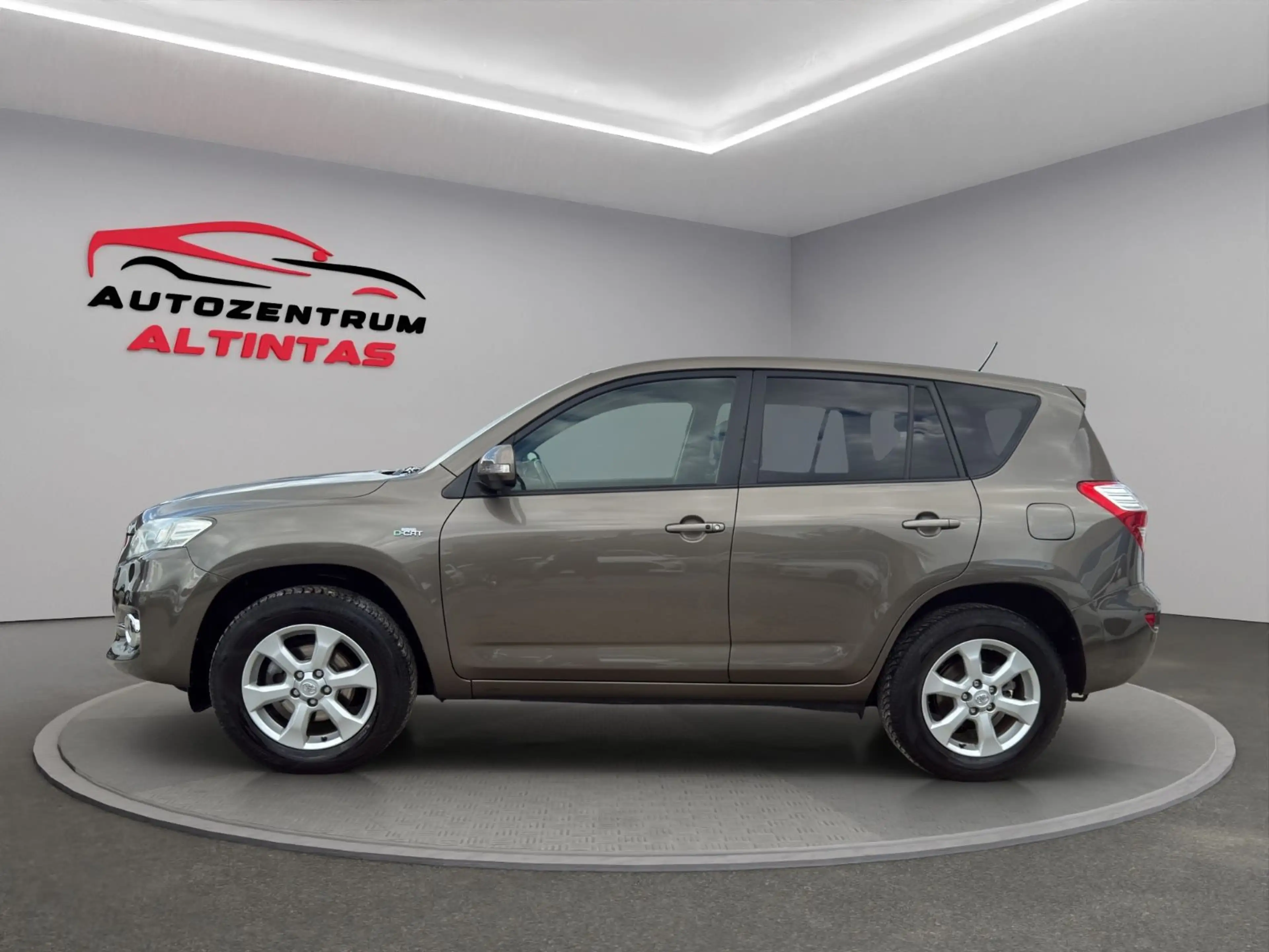 Toyota RAV 4 4x4 LIFE*AUTOM.*KLIMA*NAVI*RFK*AHK*TEMP.* — photo 7