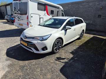 Avensis 1.8 VVT-i SkyV. Ltd