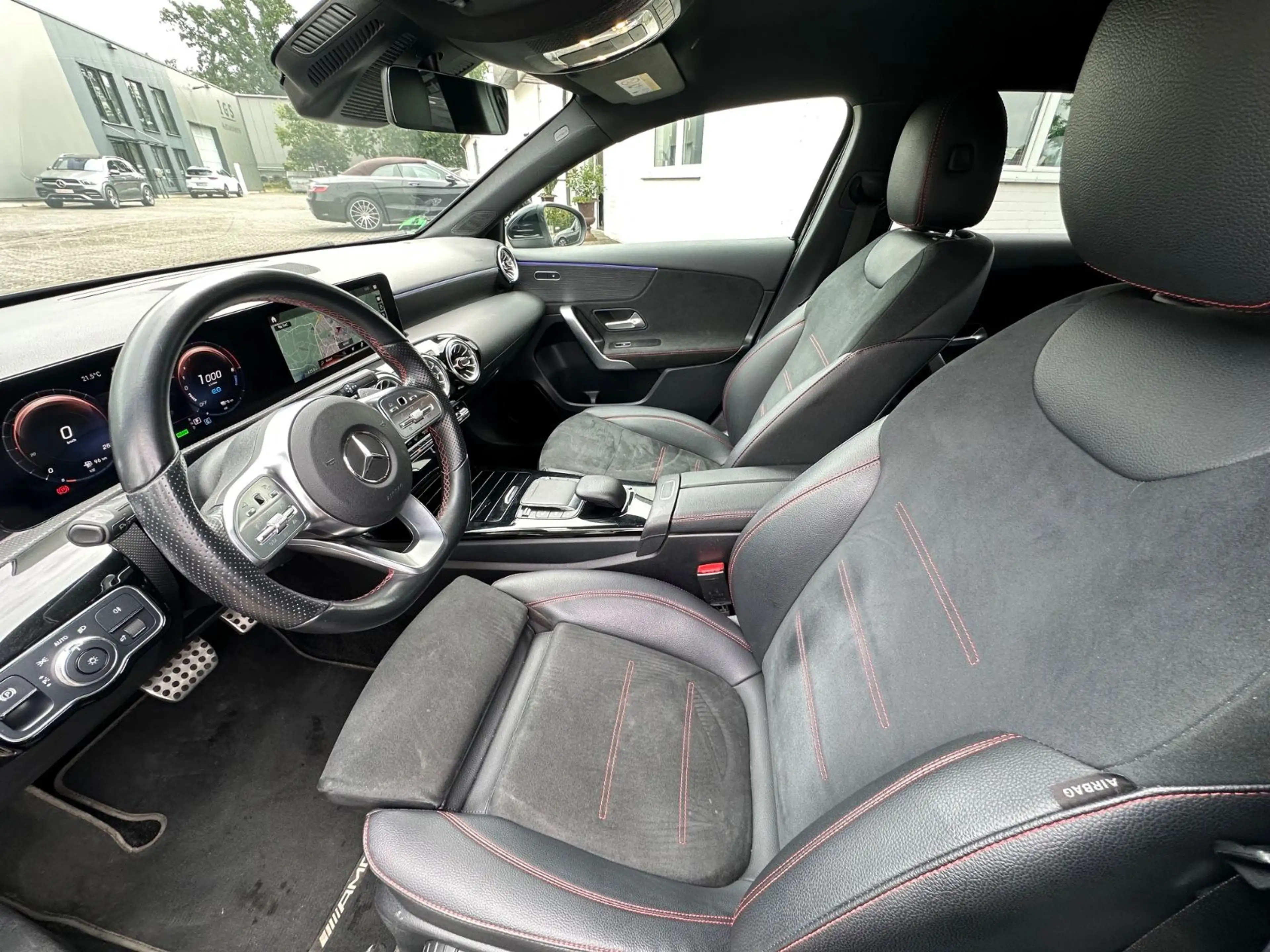 Mercedes-Benz A 250 e DCT AMG Line Distro+ KeylGo 360° Kam LED — photo 7