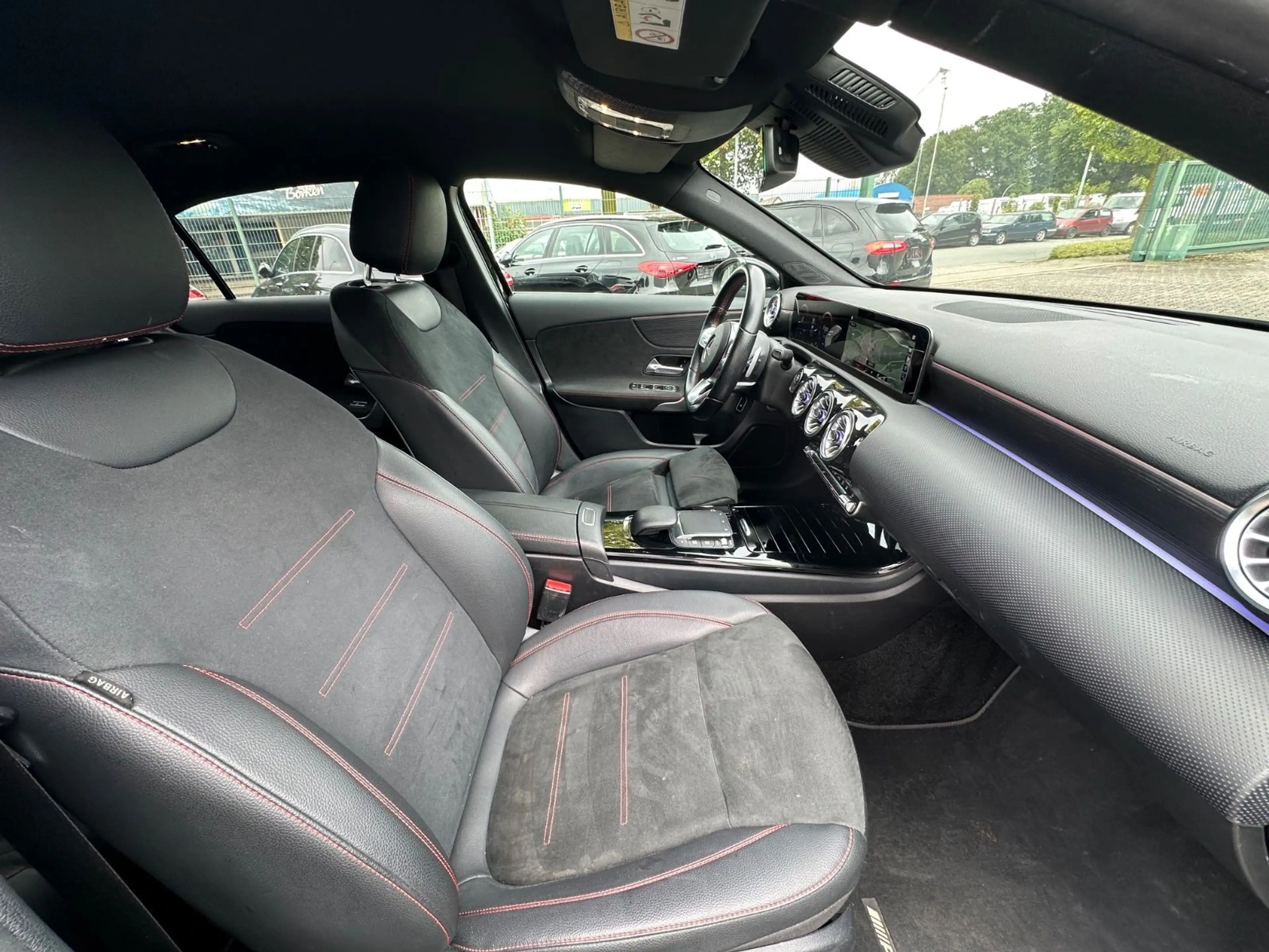 Mercedes-Benz A 250 e DCT AMG Line Distro+ KeylGo 360° Kam LED — photo 12
