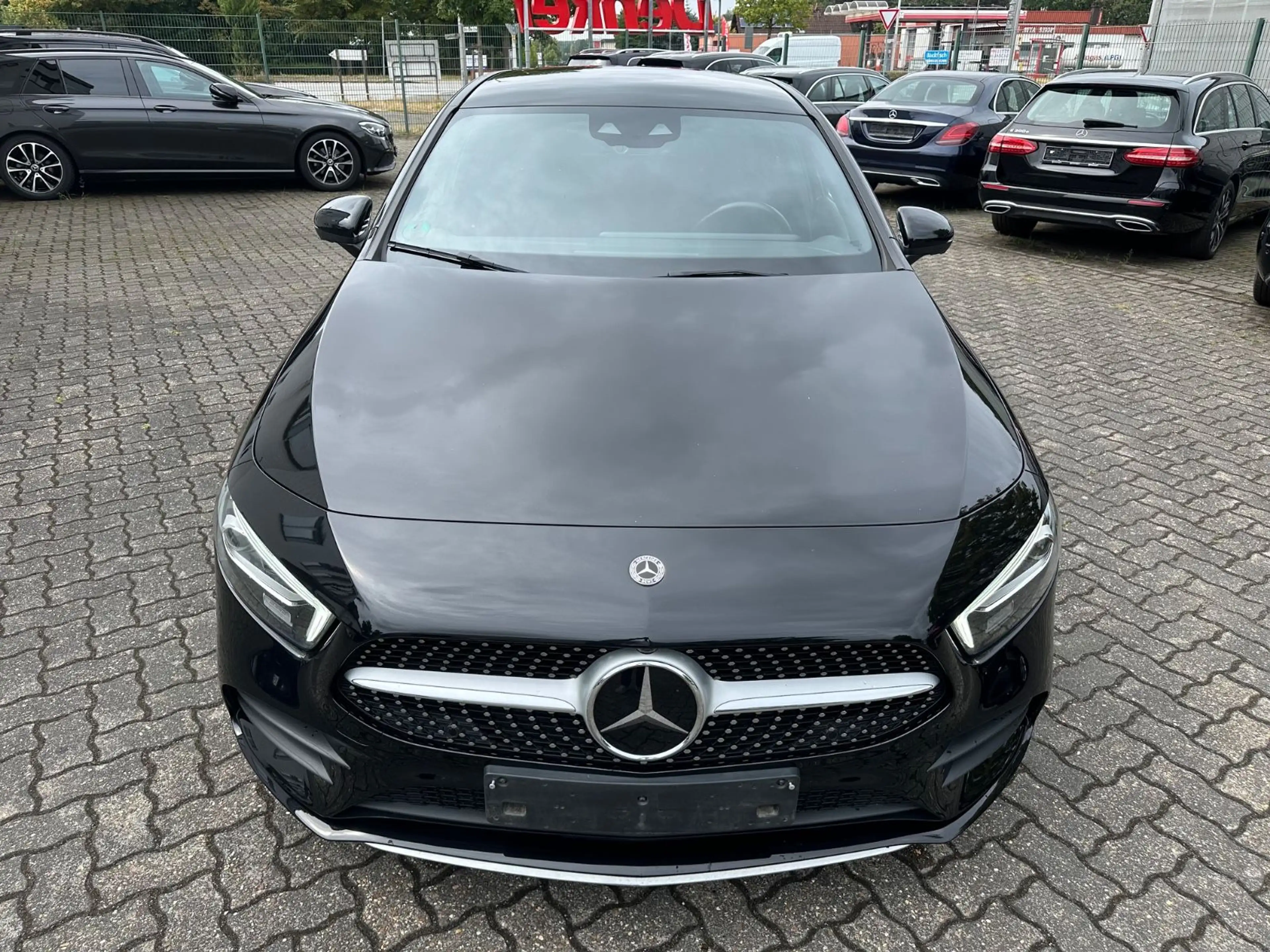 Mercedes-Benz A 250 e DCT AMG Line Distro+ KeylGo 360° Kam LED — photo 2
