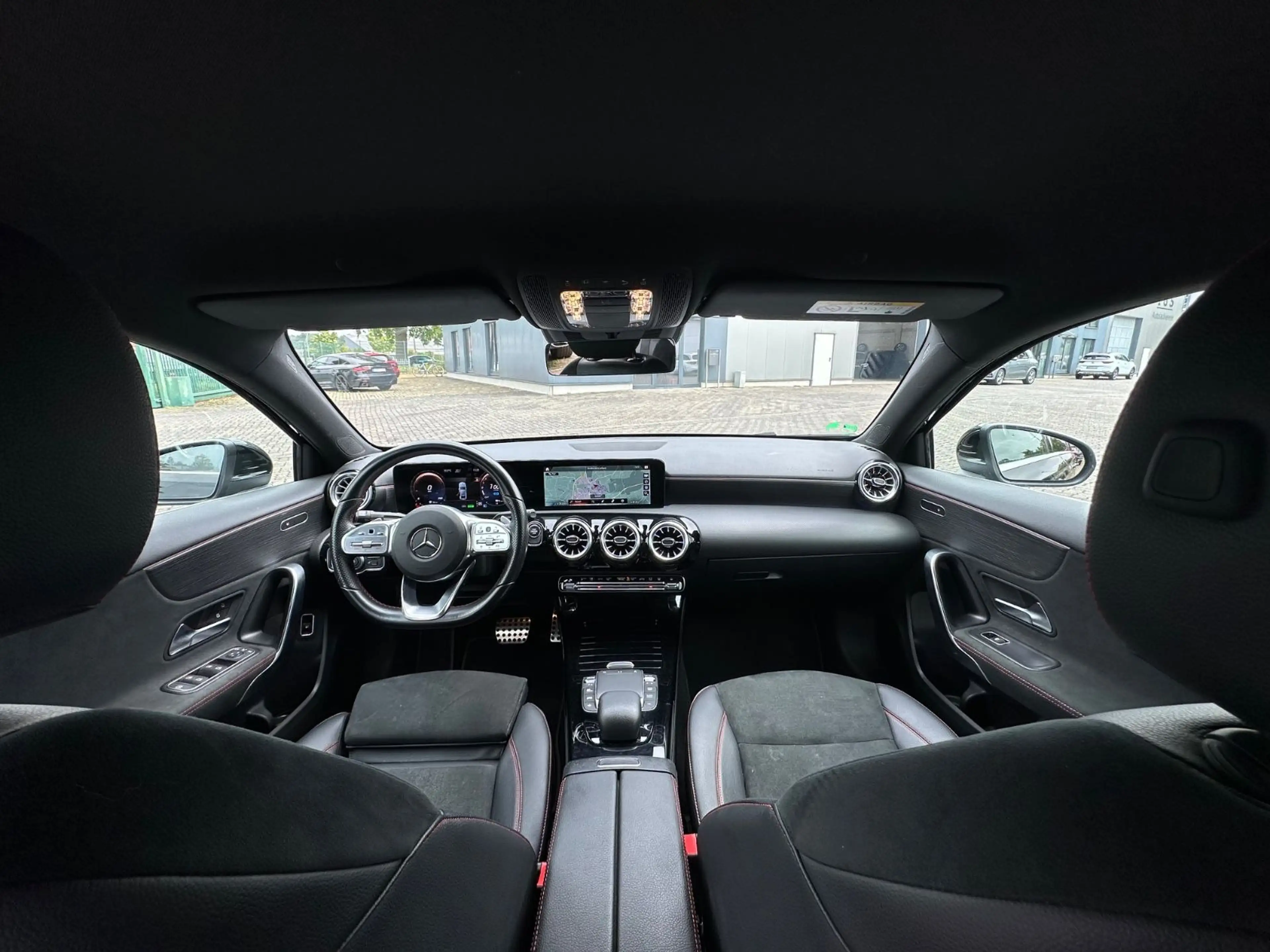 Mercedes-Benz A 250 e DCT AMG Line Distro+ KeylGo 360° Kam LED — photo 8