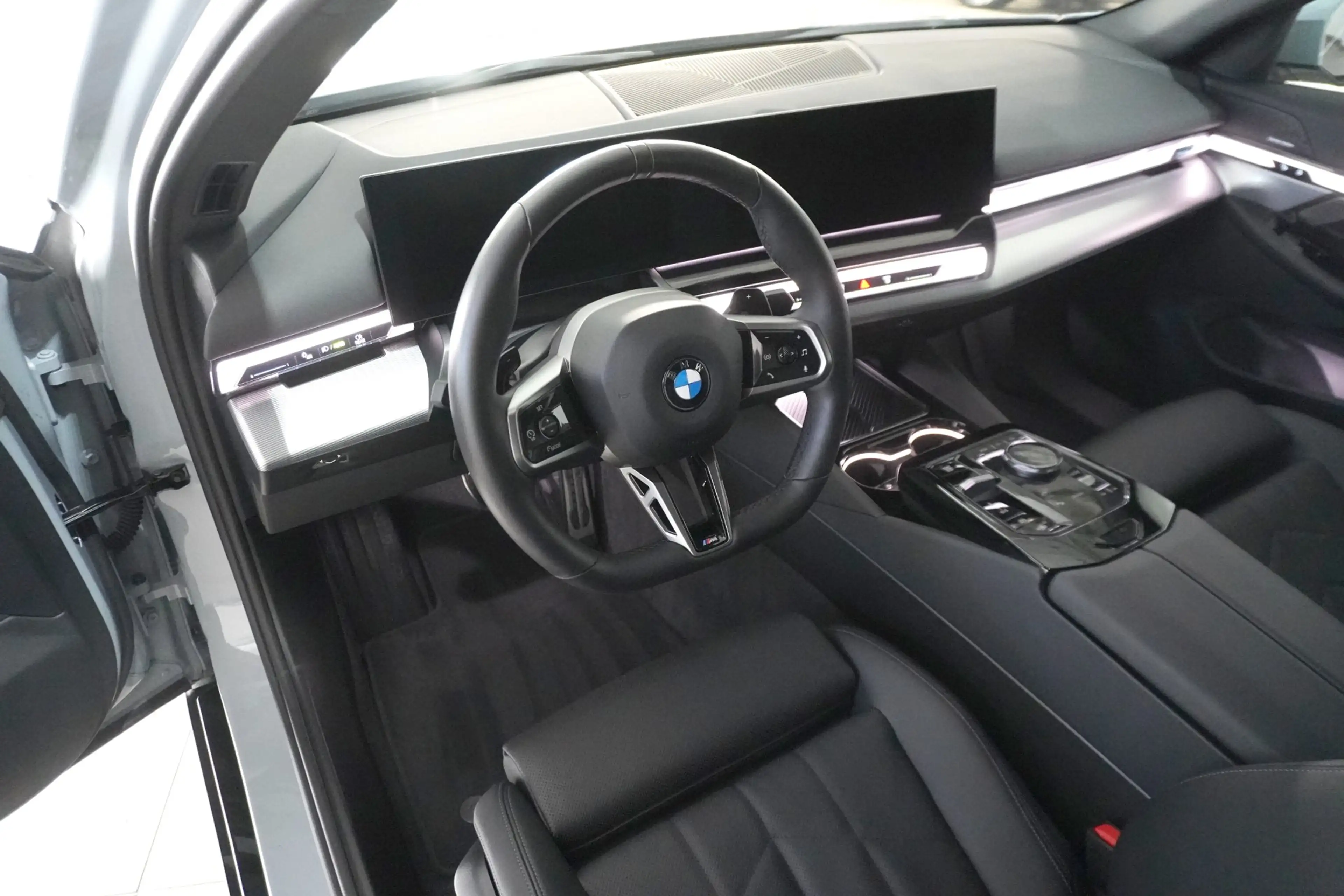 BMW 520 i — photo 6