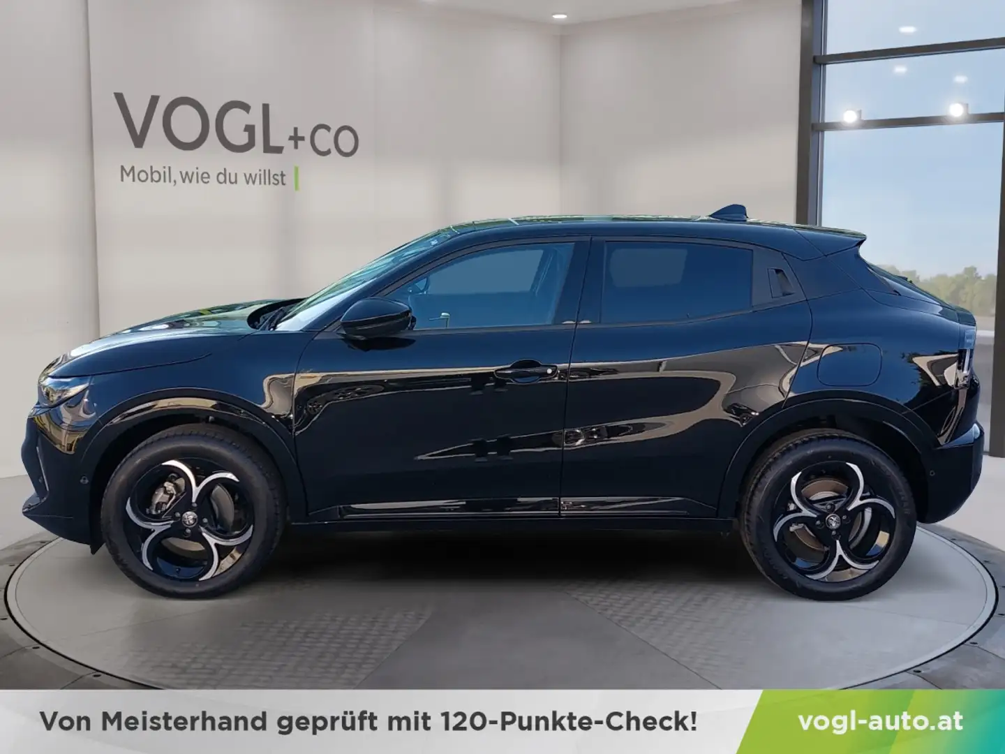Alfa Romeo Junior Ibrida Ti Q4 145PS Hybrid eDCT6 Schwarz - 2