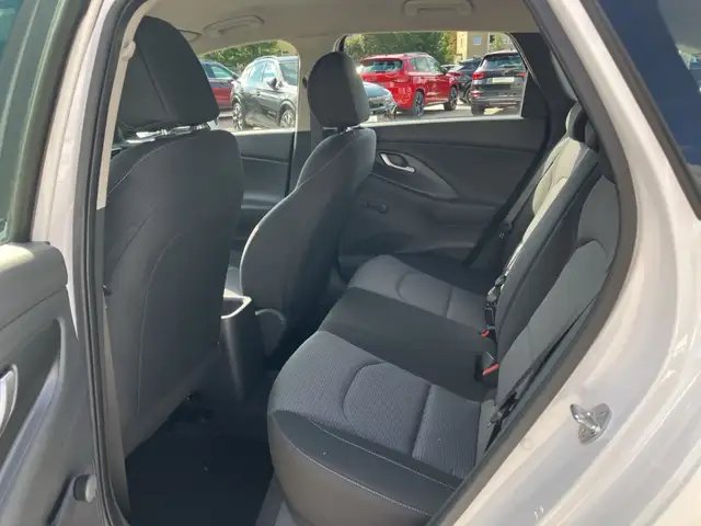 Hyundai i30 view 11