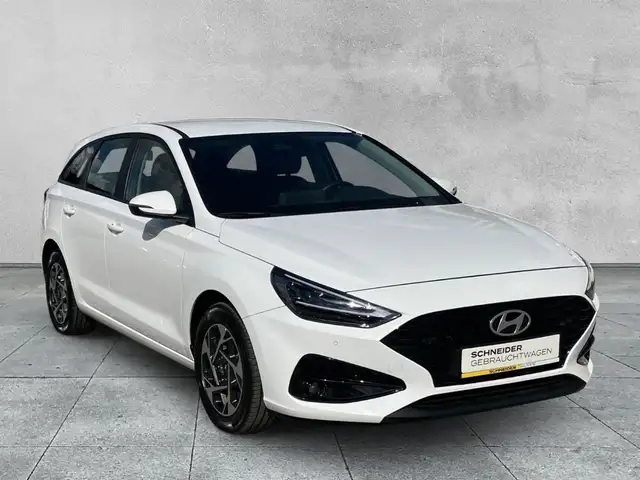Hyundai i30 view 7