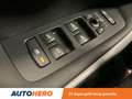 Volvo V40 2.0 T3 Momentum Schwarz - thumbnail 28