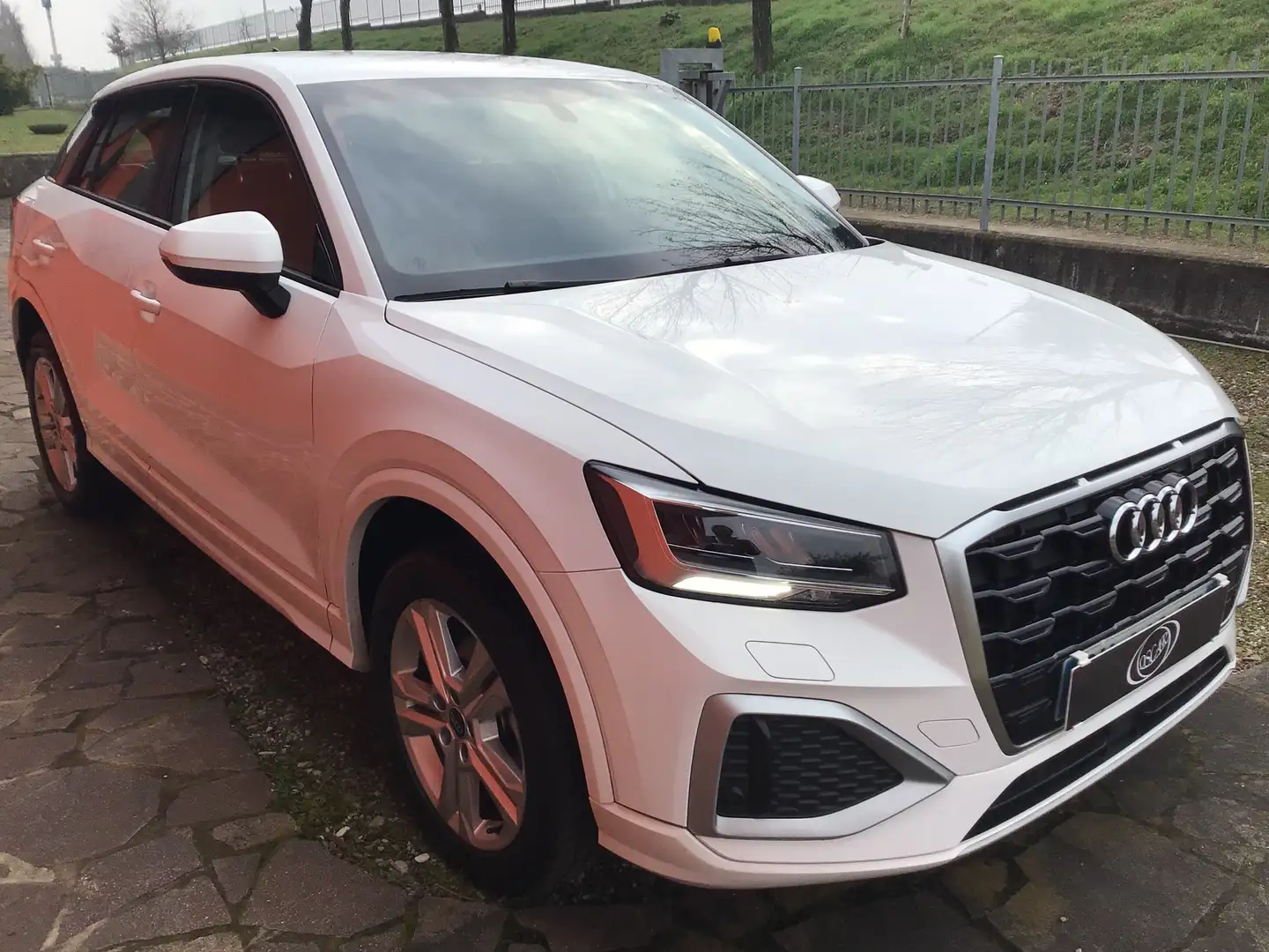 Audi Q2 2.0 TDI S-Tronic OK PER NEOPATENTATI SERVICE AUDI Bianco - 2