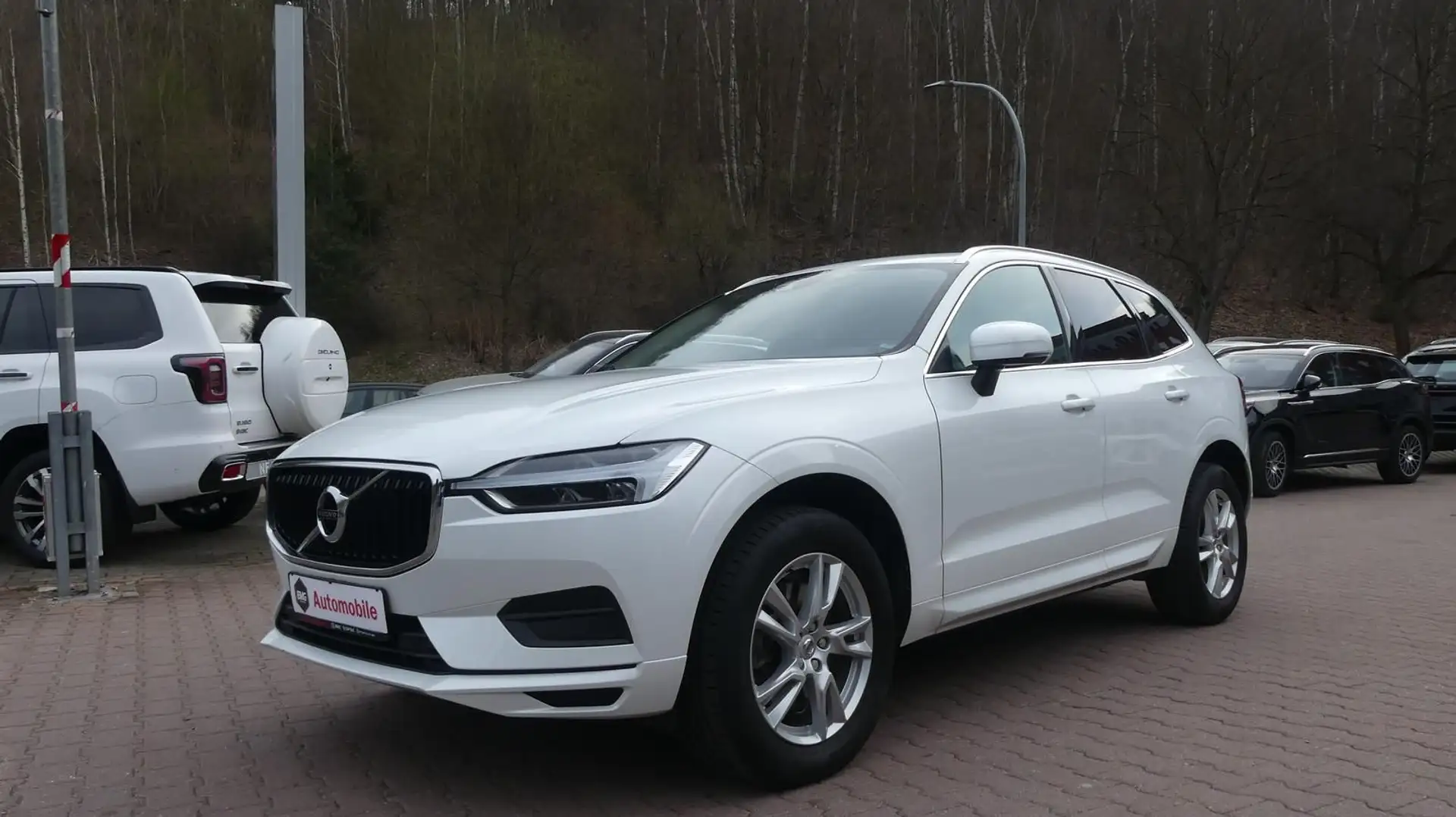 Volvo XC60 *4WD*SHZ*Aut.*Leder*Navi*LED*Pano Weiß - 1