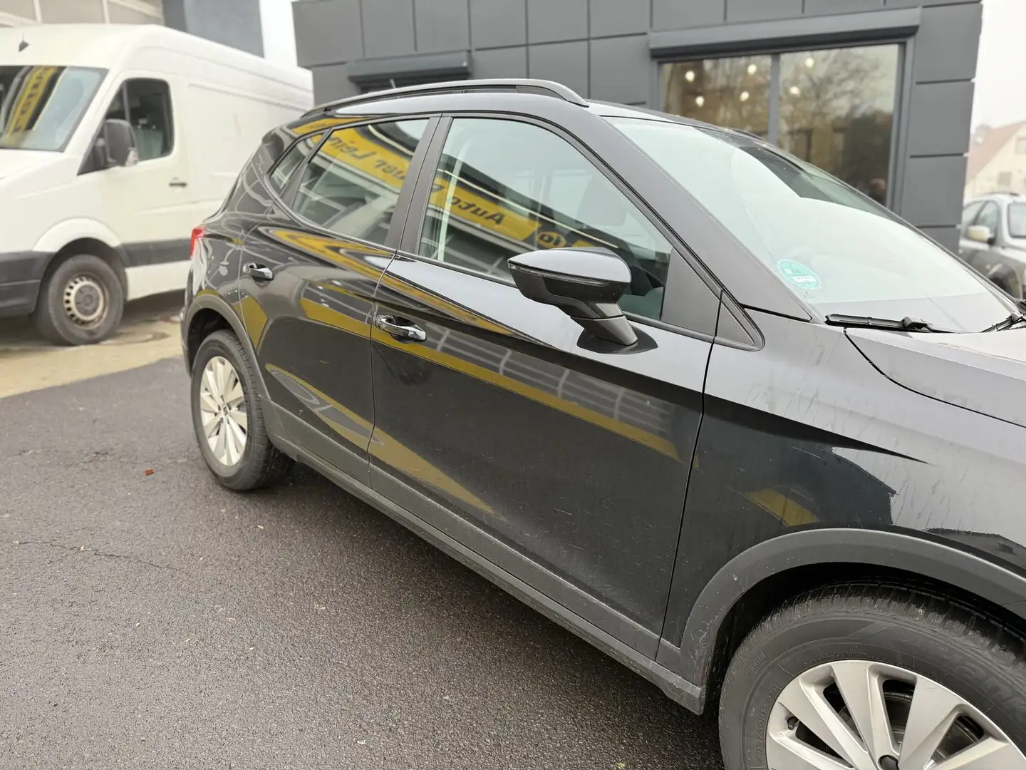 SEAT Arona ACC|AHK|SHZ|LED|GANZJAHRESREIFEN Schwarz - 2