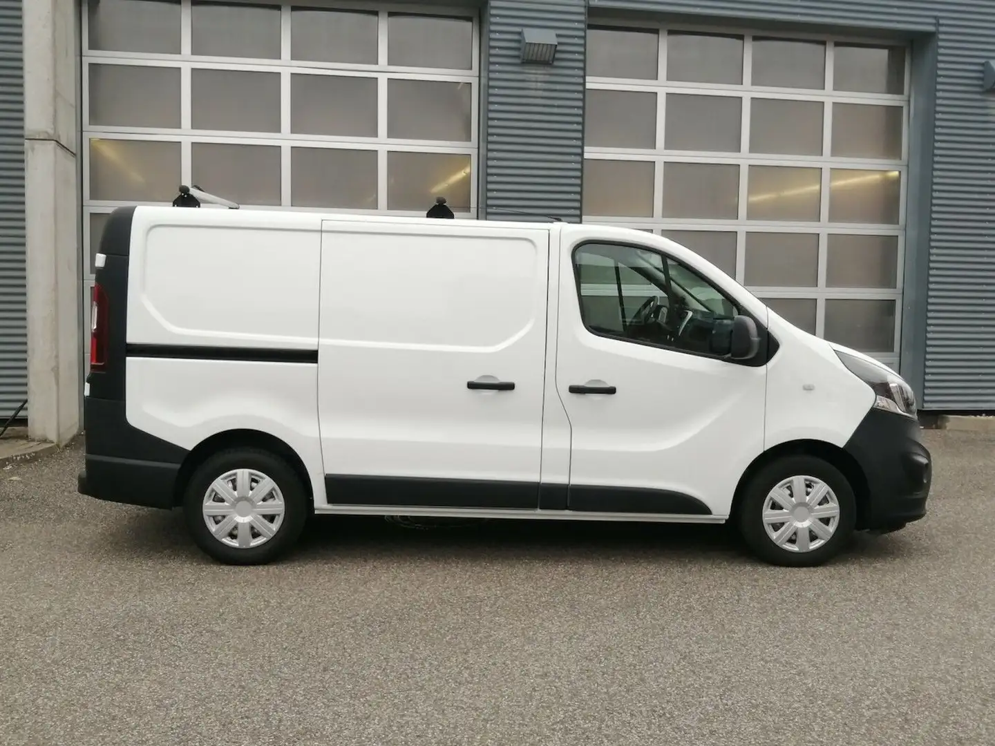Opel Vivaro 1.6CDTI Bi-Turbo Klimaautomatik NAVI Blanco - 2