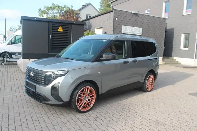 Ford Tourneo Courier neuer 19"Allwetterradsatz*DAB*