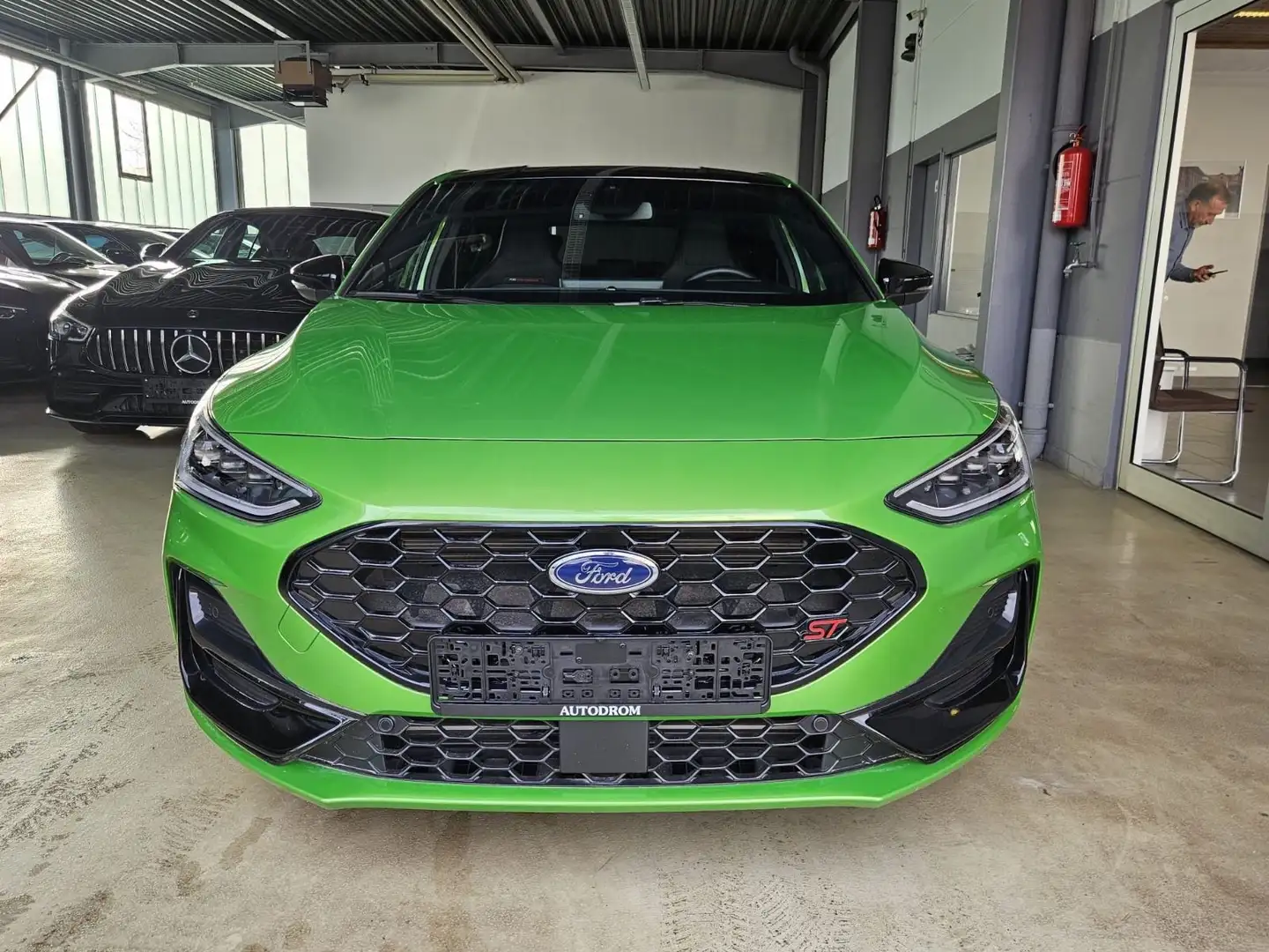 Ford Focus Lim. ST X+Head-Up+Track +Bang/Olufsen Verde - 2