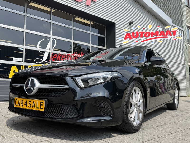 Mercedes-Benz A 180 Black Edition I Navigatie I Virtual Cockpit I Spor