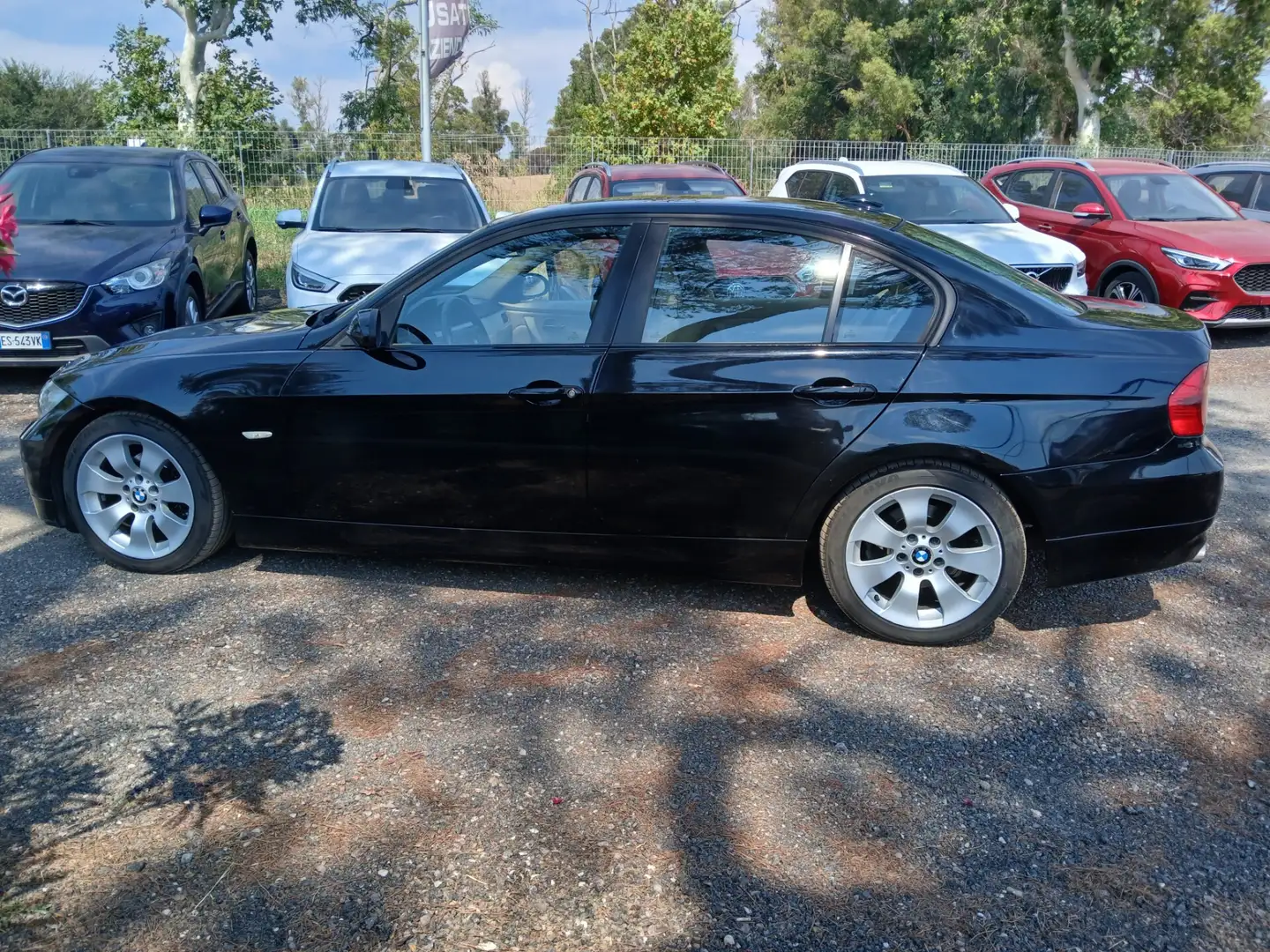 BMW 320 320i cat Eletta Nero - 2