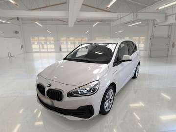 225XE ACTIVE TOURER IPERFORMANCE BUSINESS AUTOM. MONOVOLUME