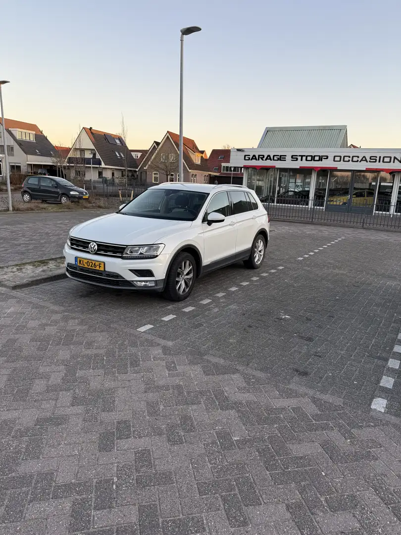 Volkswagen Tiguan 1.4 TSI ACT Highl. Wit - 1