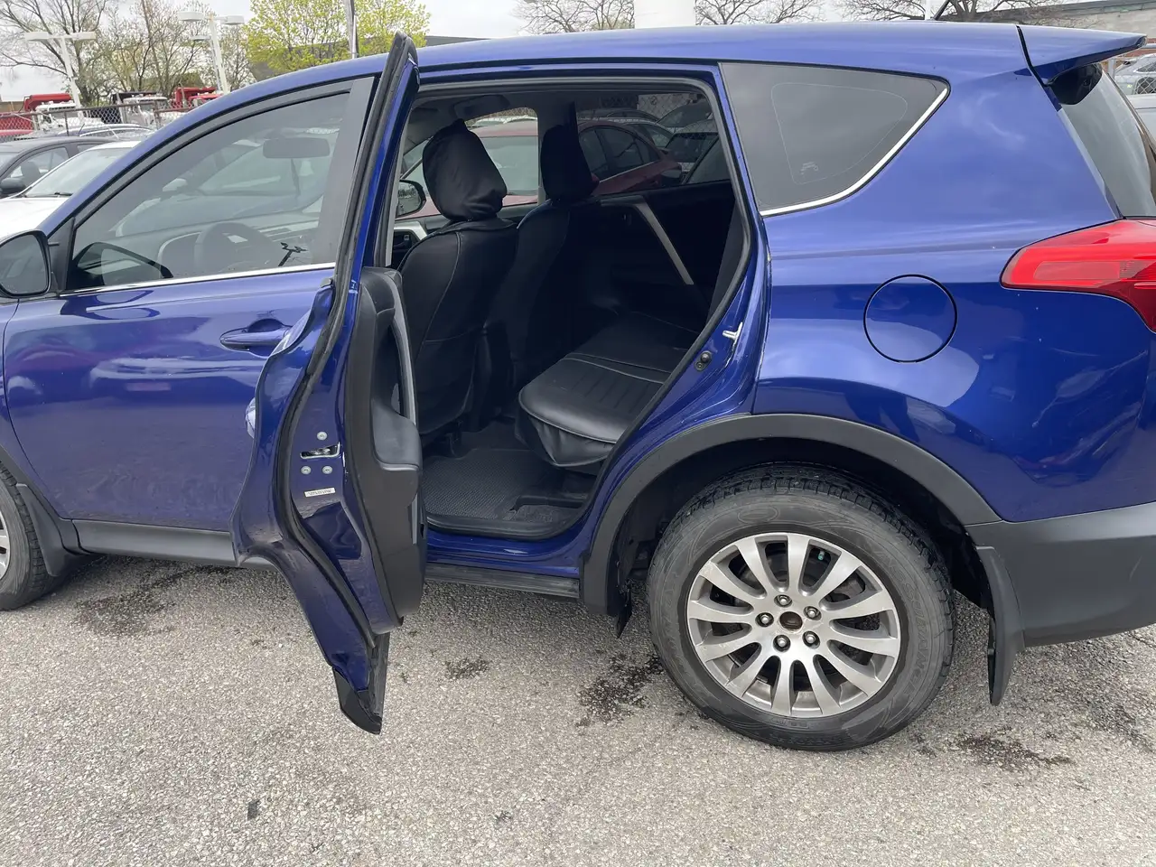 Toyota RAV 4 снимка Toyota RAV 4