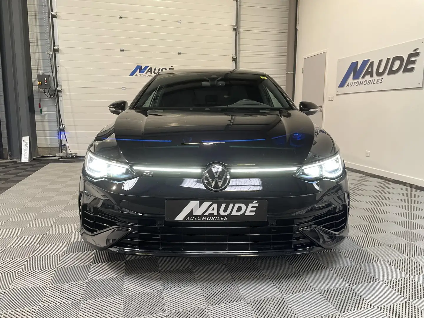 Volkswagen Golf 8 R PERFORMANCE 2.0 TSI 320CH DSG 7 4Motion GARANT Zwart - 2