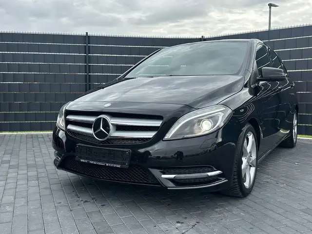Mercedes-Benz B 250 SPORTS-TOURER*7G*LEDER*BI-XENON*SHZ*AHK*