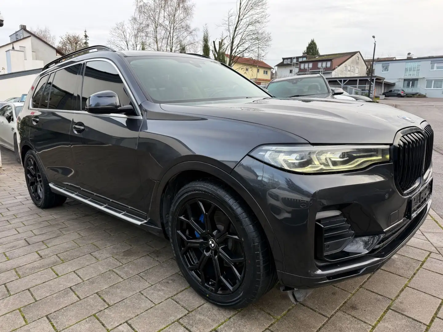BMW X7 xDrive40i 7Sitzer Panorama - 1