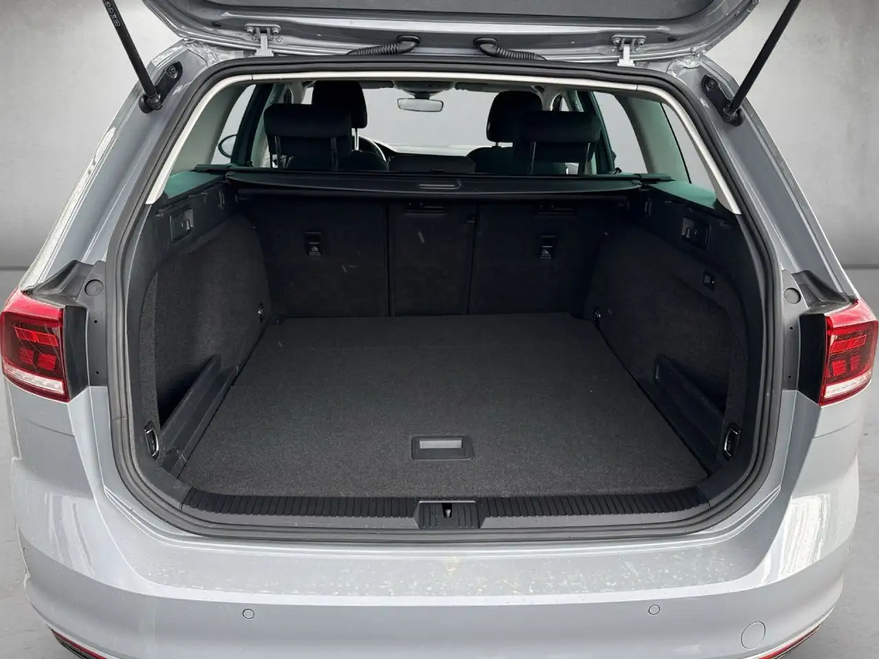 Volkswagen Passat Variant 1.5 TSI DSG Conceptline *Standhzg 5
