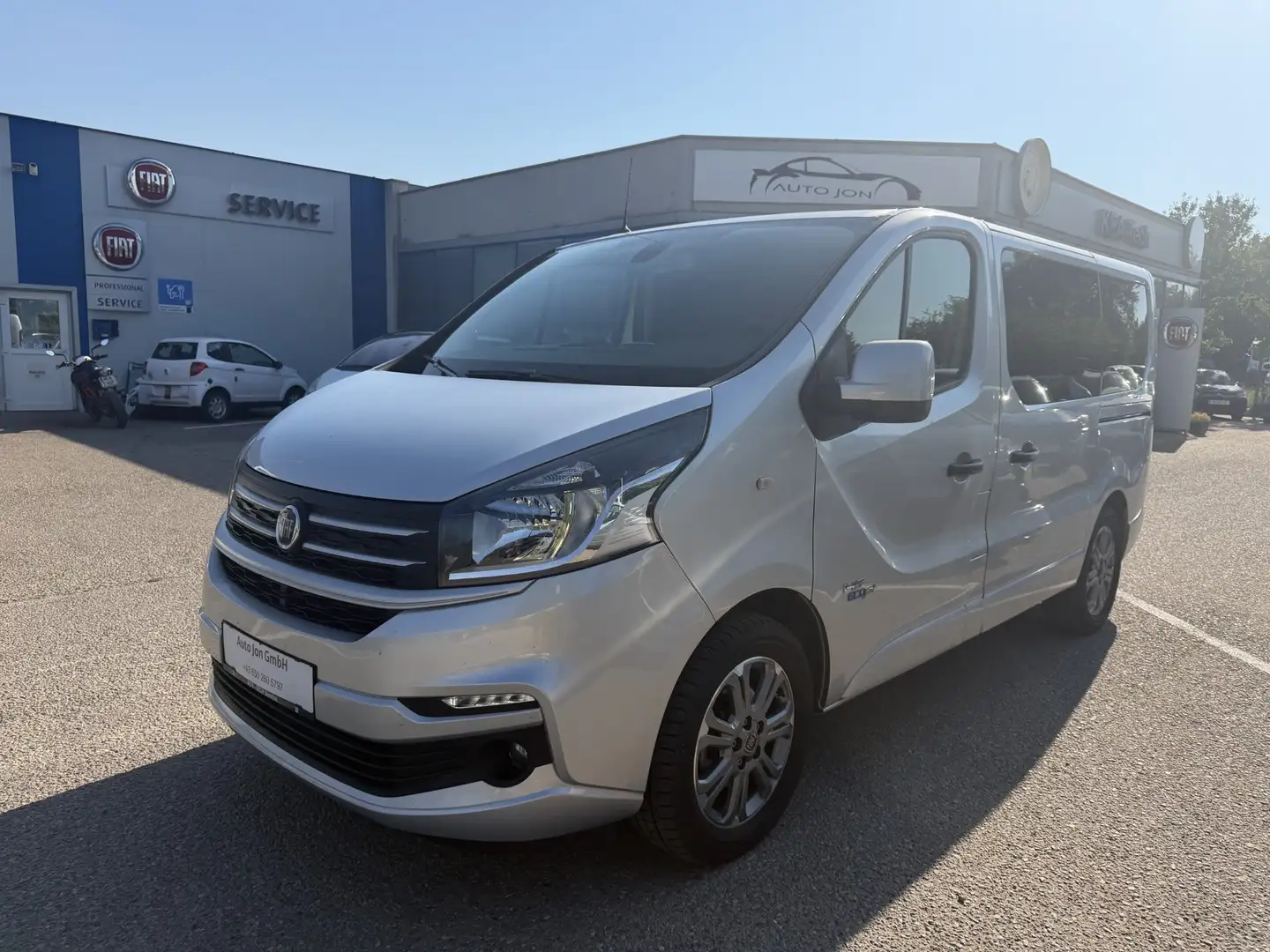 Fiat Talento Family 2,0l*8 Sitze*AHK*TOP Zustand*Kamera*Klima Grau - 1