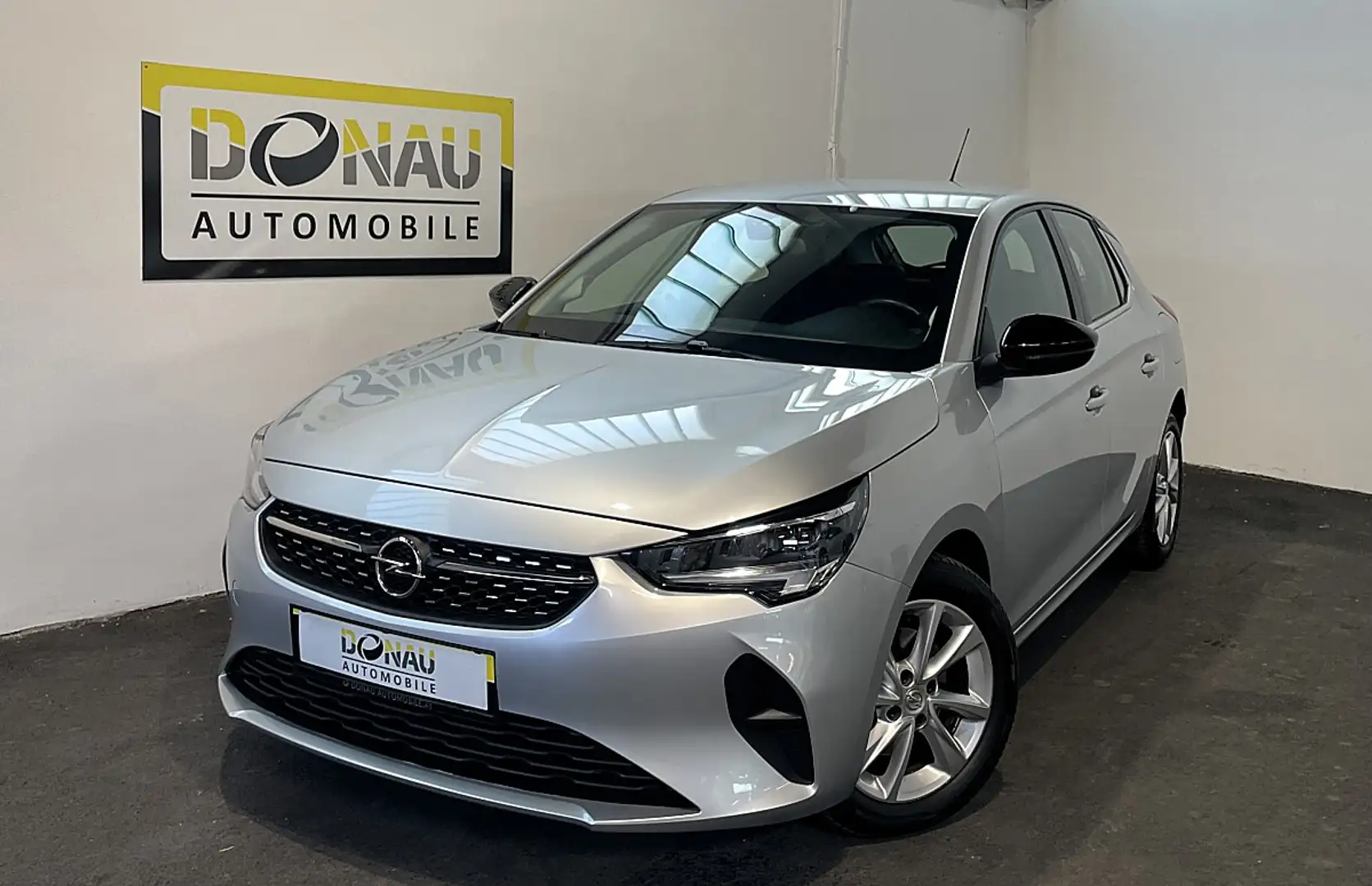 Opel Corsa 1,2 Direct Injection Turbo Euro 6.4 Elegance Silber - 1