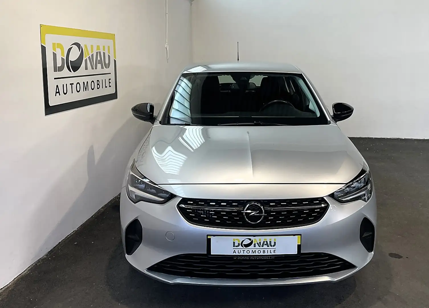 Opel Corsa 1,2 Direct Injection Turbo Euro 6.4 Elegance Silber - 2