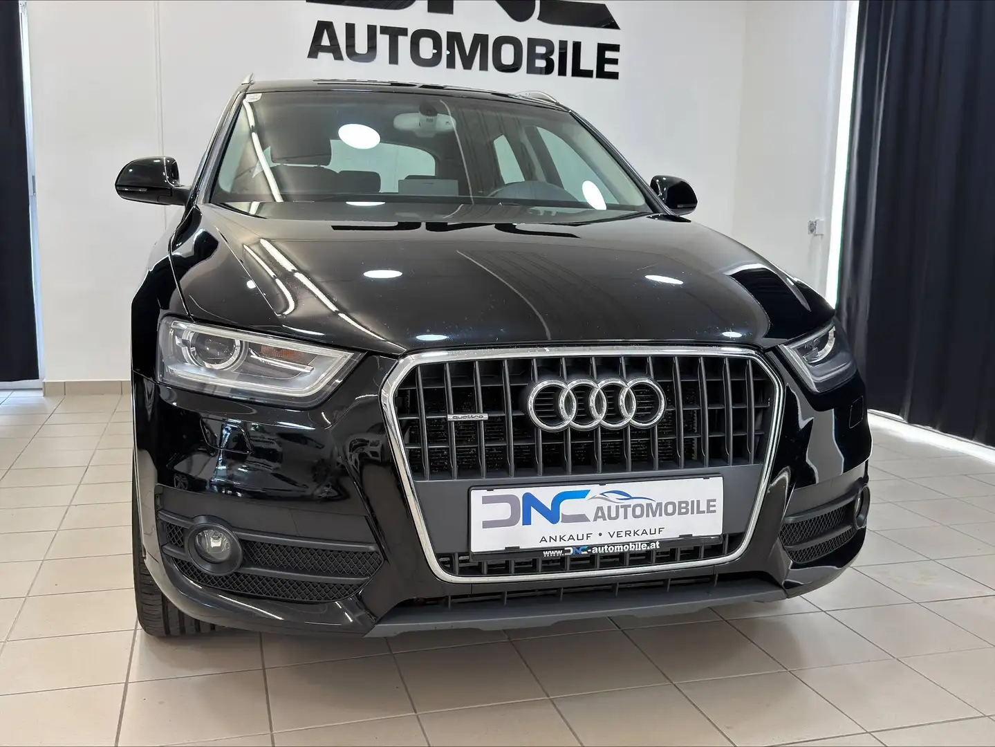 Audi Q3 2,0 TDI Quattro DPF S-Tronic*XENON*SHZ* Schwarz - 2
