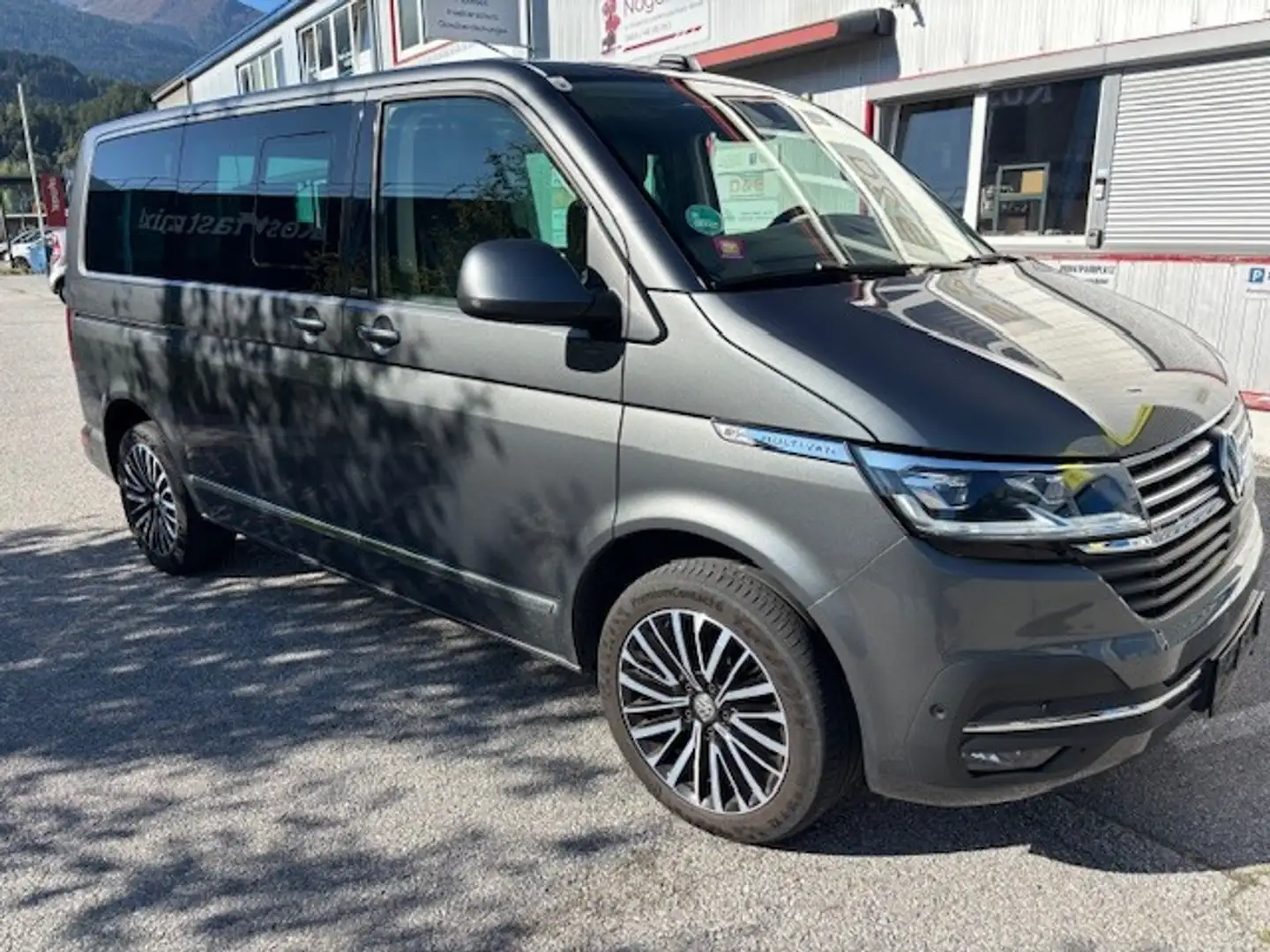 Volkswagen Multivan Cruise 2,0 TDI 4Motion DSG Gris - 2