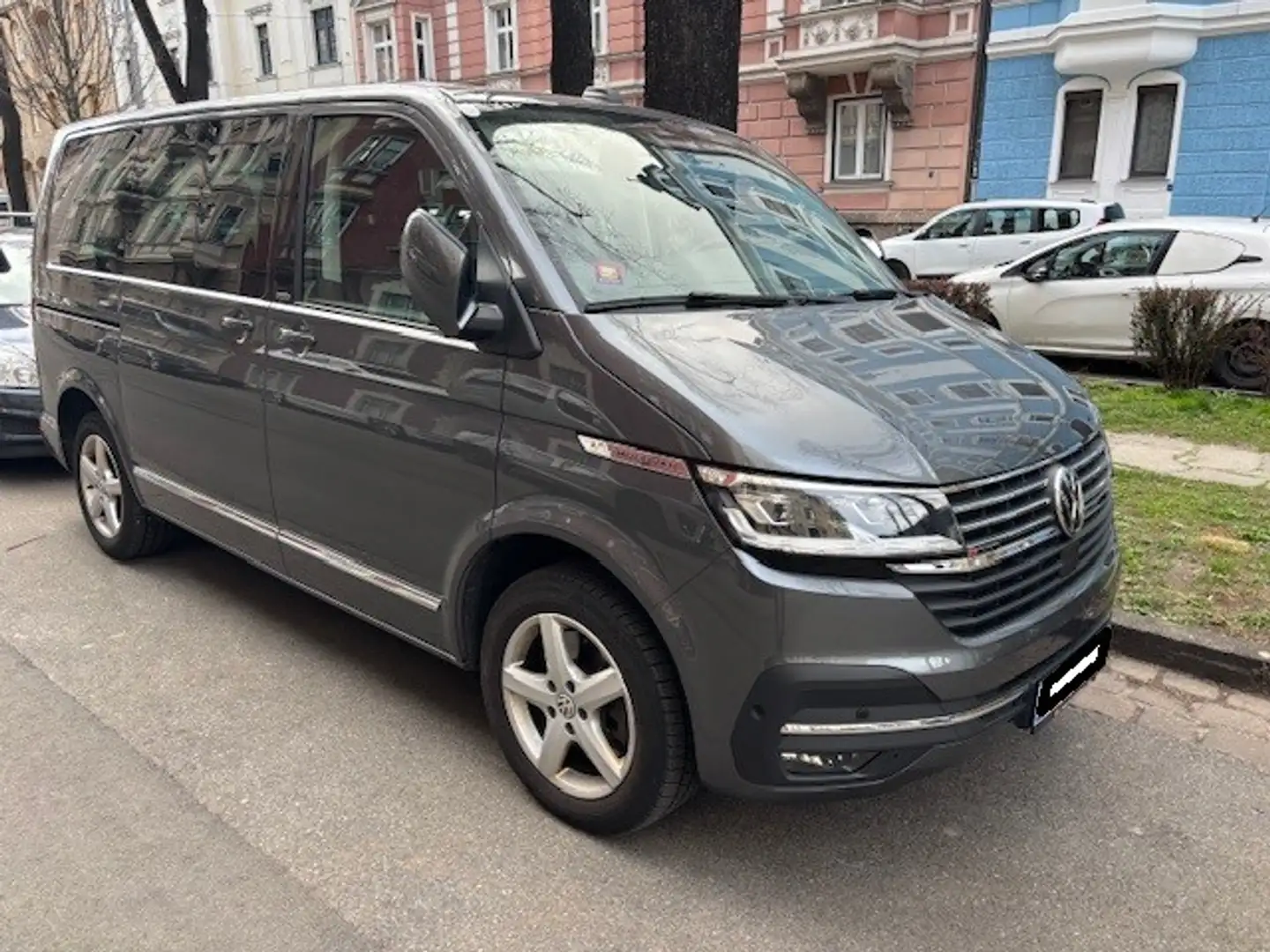Volkswagen Multivan Cruise 2,0 TDI 4Motion DSG Gris - 1