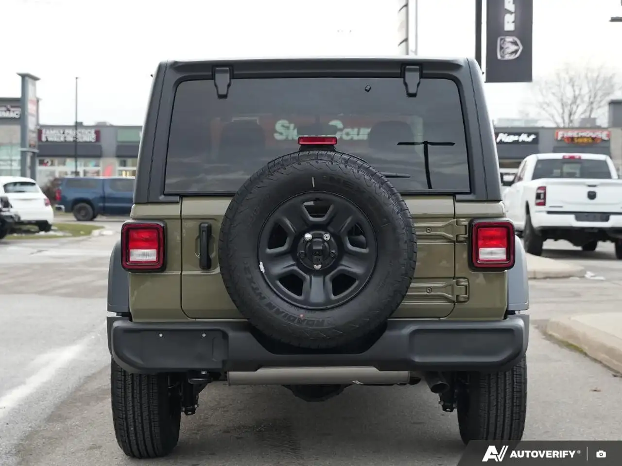 Jeep Wrangler снимка Jeep Wrangler