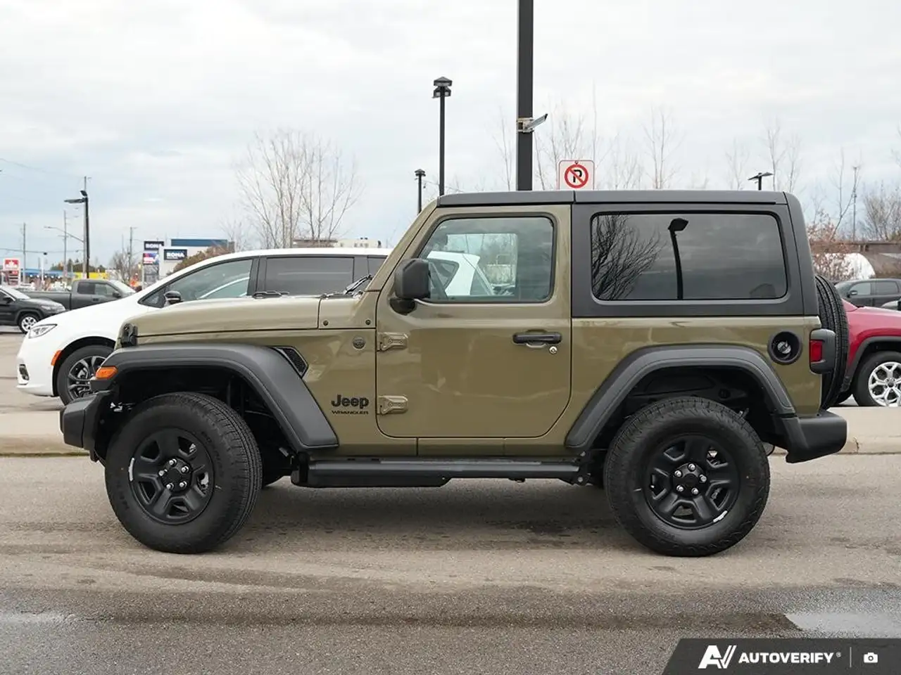 Jeep Wrangler снимка Jeep Wrangler