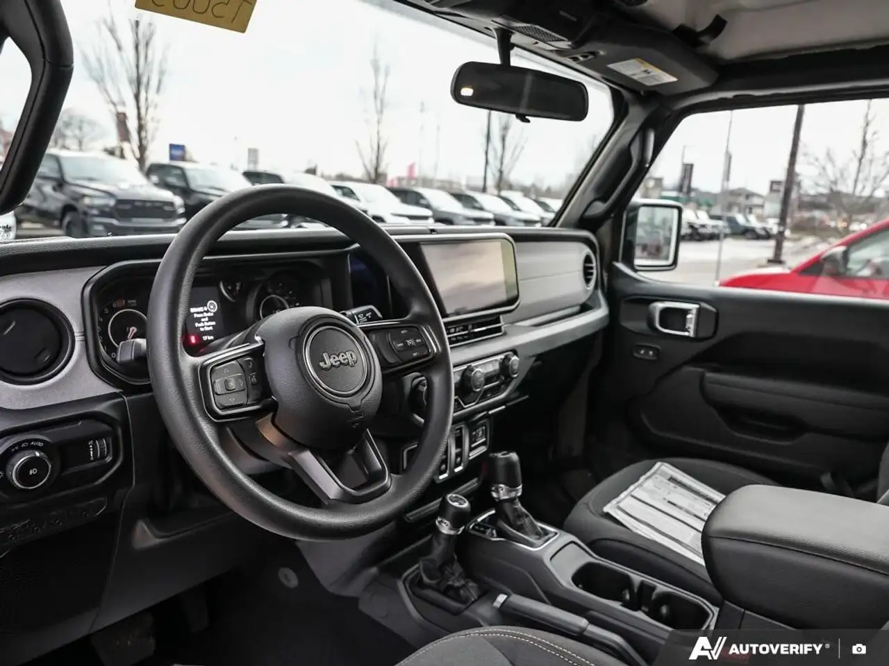 Jeep Wrangler снимка Jeep Wrangler