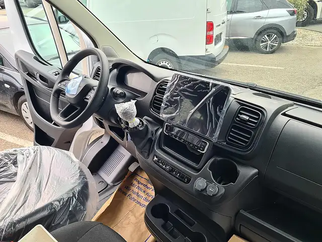 Peugeot Boxer DK Pritsche 35+ L4 BlueHDi 140 S&S Ansicht 11