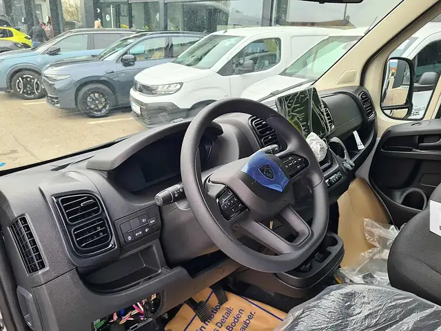 Peugeot Boxer DK Pritsche 35+ L4 BlueHDi 140 S&S Ansicht 8