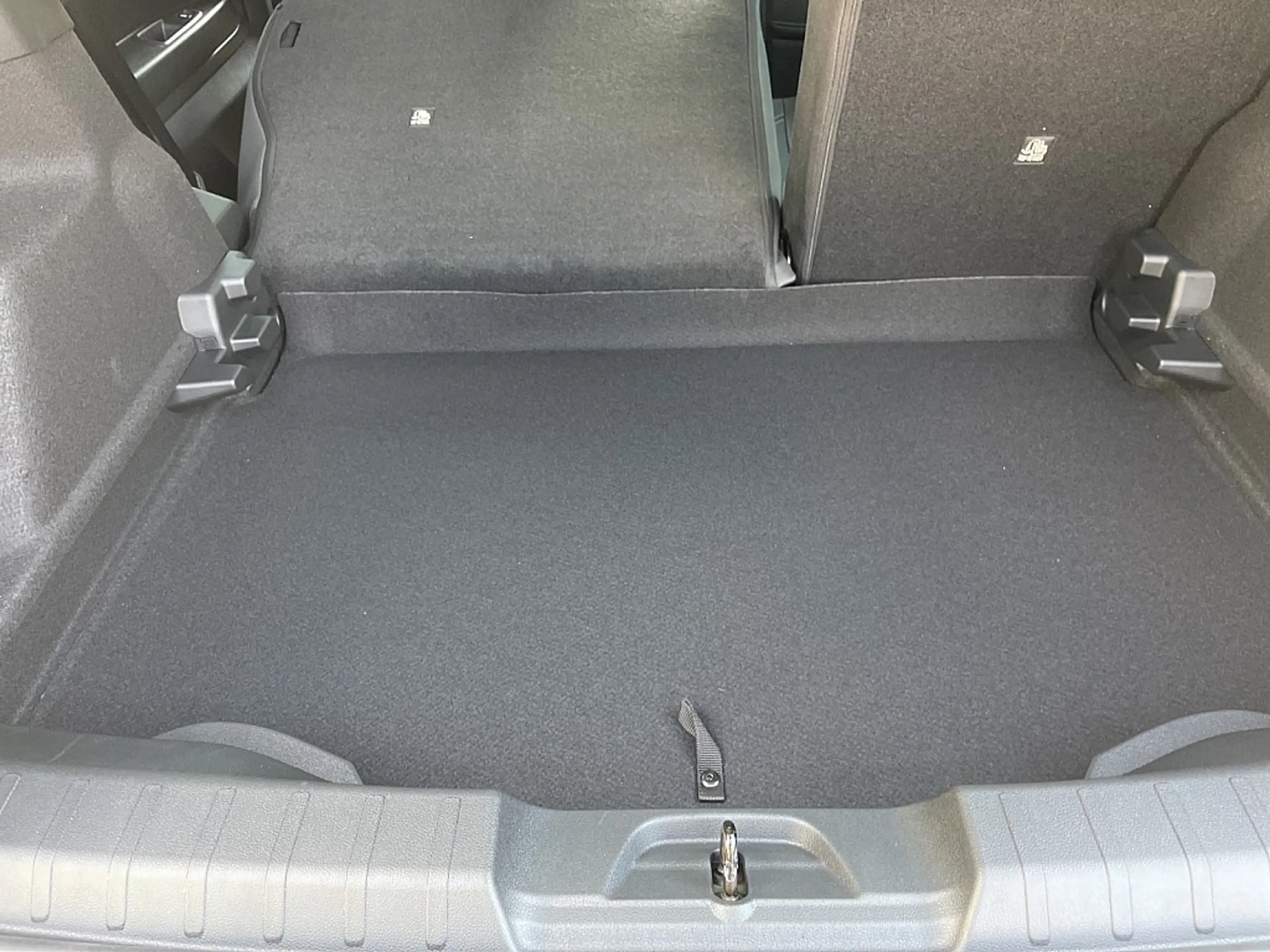 Jeep Avenger 1.2 e-Hybrid Summit e-DCT6 €24.960 — photo 11