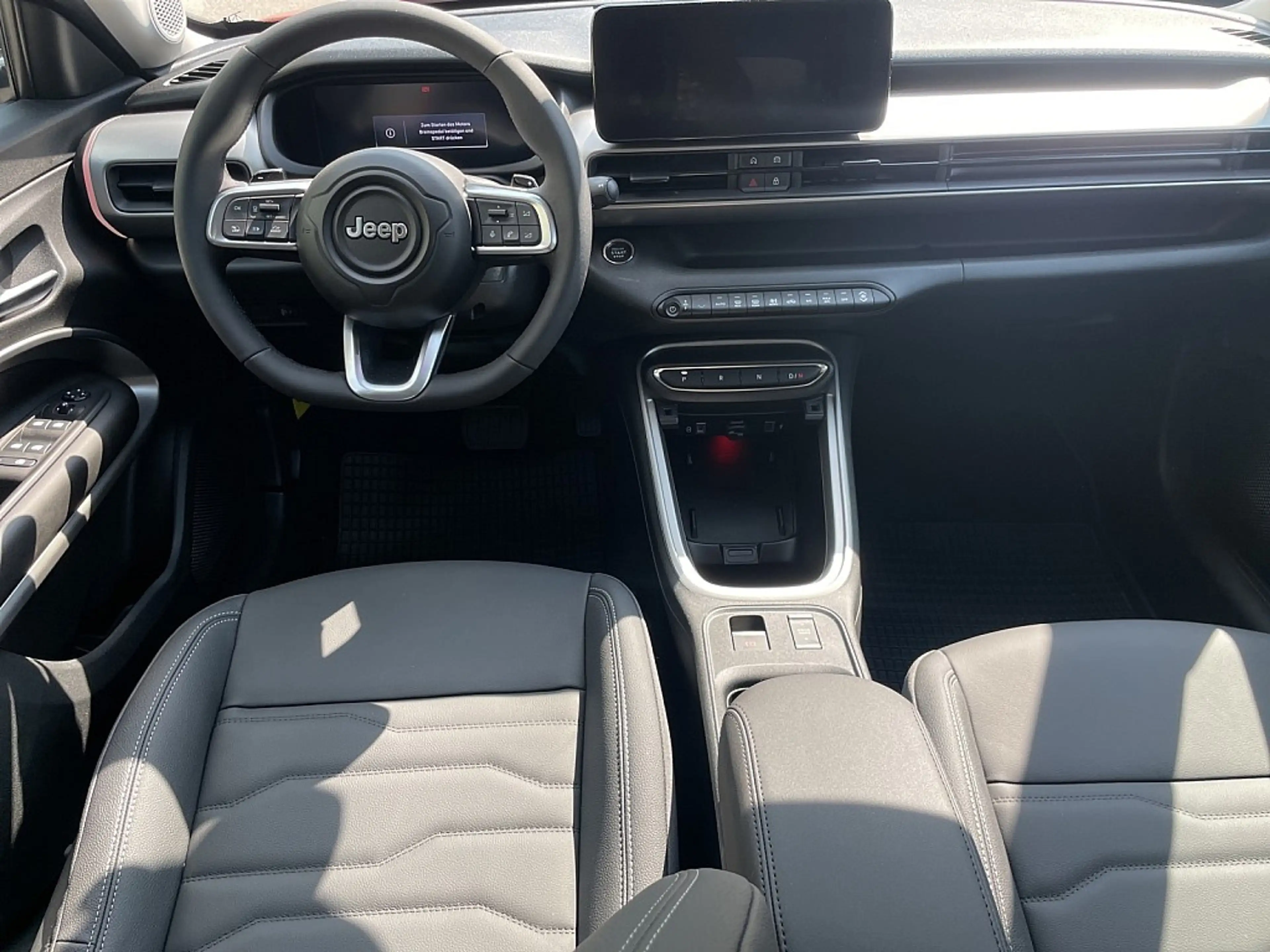 Jeep Avenger 1.2 e-Hybrid Summit e-DCT6 €24.960 — photo 5