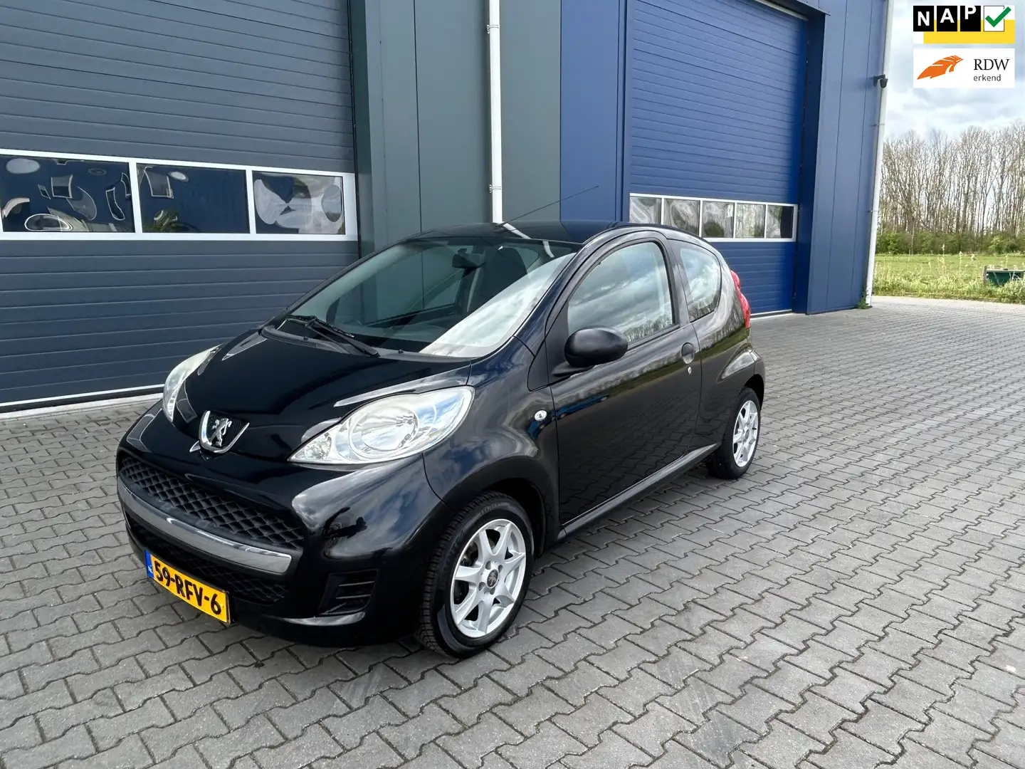 Peugeot 107 1.0-12V XR Airco Noir - 1