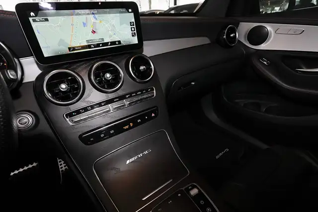 Mercedes-Benz GLC view 10