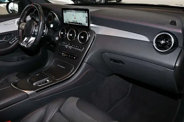 Mercedes-Benz GLC view 8