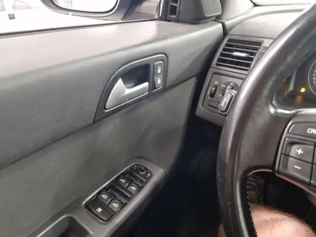 Volvo V50 view 13