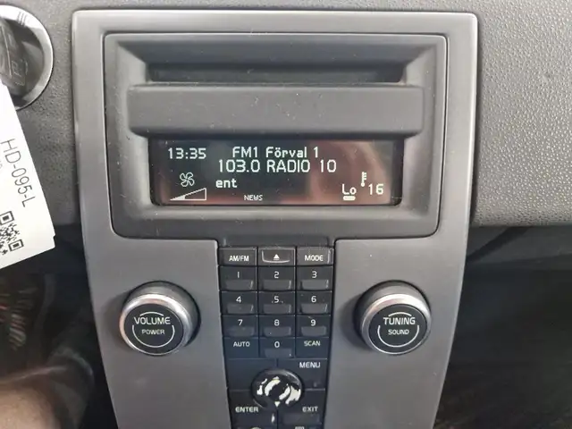 Volvo V50 view 9