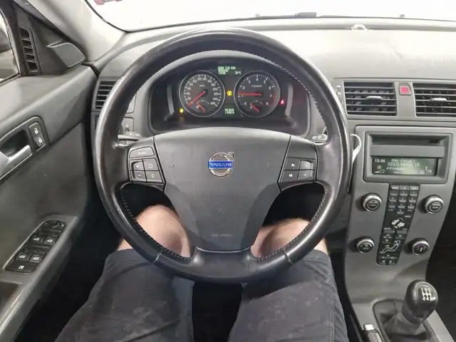 Volvo V50 view 14